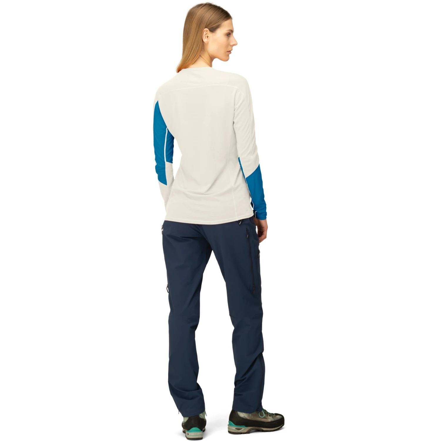 Norrona Camiseta De Manga Larga Mujer - Falketind Equaliser Merino Round Neck - Hawaiian Surf/Snowdrop 5 Norrona Camiseta De Manga Larga Mujer - Falketind Equaliser Merino Round Neck - Hawaiian Surf/Snowdrop - Imagen 5