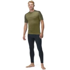 Norrona Camiseta Hombre - Falketind Equaliser Merino - Olive Drab/Olive Night -Norrona norrona falketind equaliser merino t shirt men olive drab olive night model 1 1399445