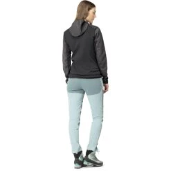 Norrona Chaqueta Mujer - Falketind Warm2 Octa Hood - Caviar 9 Norrona Chaqueta Mujer - Falketind Warm2 Octa Hood - Caviar -Norrona norrona falketind warm2 octa hood women caviar 3 1462100