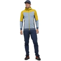 Norrona Chaqueta Hombre - Falketind Warmwool2 Stretch Zip Hood - Sulphur/Blue Fog -Norrona norrona falketind warmwool2 stretch zip hood jacket men sulphur blue fog model 1 1399559