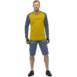 Norrona Camiseta De Manga Larga Hombre - Fjørå Equaliser Lightweight - Sulphur/Vintage Indigo 8 Norrona Camiseta De Manga Larga Hombre - Fjørå Equaliser Lightweight - Sulphur/Vintage Indigo -Norrona norrona fjora equaliser lightweight long sleeve shirt men sulphur vintage indigo model 1 1399603