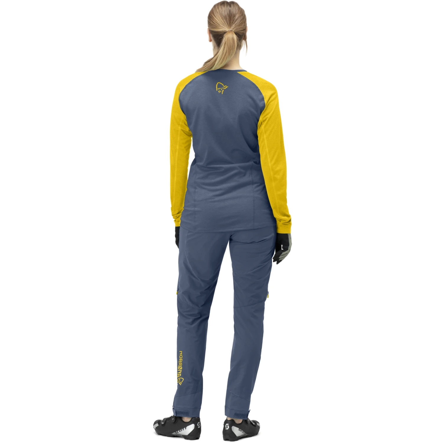 Norrona Camiseta De Manga Larga Mujer - Fjørå Equaliser Lightweight - Sulphur/Vintage Indigo 5 Norrona Camiseta De Manga Larga Mujer - Fjørå Equaliser Lightweight - Sulphur/Vintage Indigo - Imagen 5