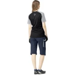 Norrona Camiseta Mujer - Fjørå Equaliser Lightweight - Caviar/Light Grey -Norrona norrona fjora equaliser lightweight t shirt women caviar light grey model 2 1399587