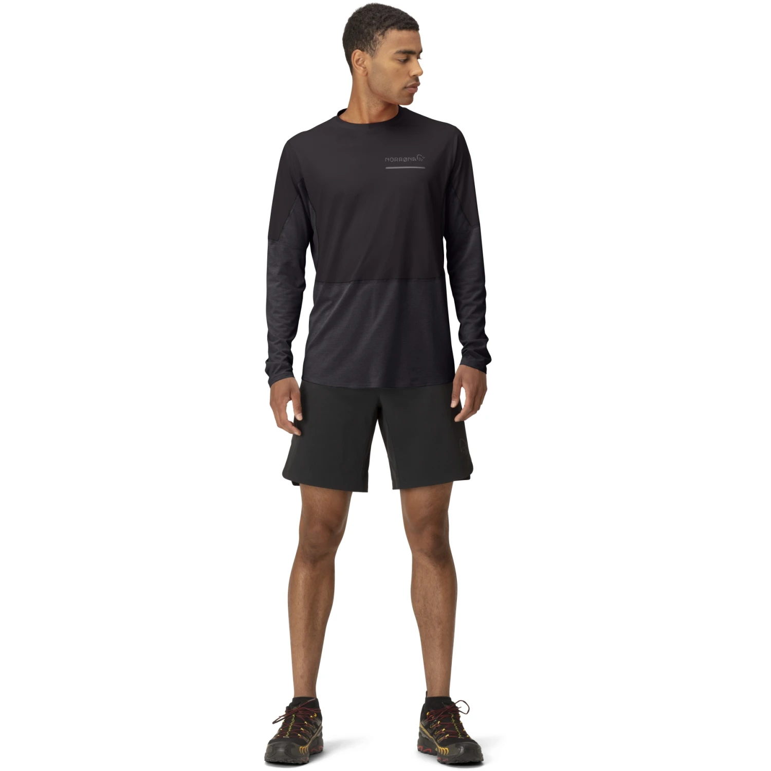 Norrona Camiseta De Manga Larga Hombre - Senja Equaliser Lightweight - Caviar 4 Norrona Camiseta De Manga Larga Hombre - Senja Equaliser Lightweight - Caviar - Imagen 4