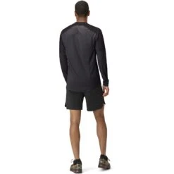 Norrona Camiseta De Manga Larga Hombre - Senja Equaliser Lightweight - Caviar 9 Norrona Camiseta De Manga Larga Hombre - Senja Equaliser Lightweight - Caviar -Norrona norrona senja equaliser lightweight long sleeve men caviar model 2 1399852