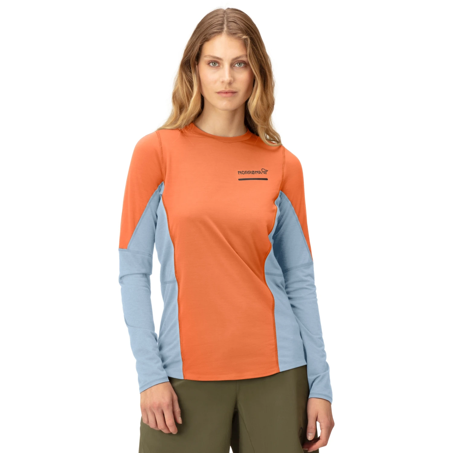 Norrona Camiseta De Manga Larga Mujer - Senja Equaliser Lightweight - Flamingo 1 Norrona Camiseta De Manga Larga Mujer - Senja Equaliser Lightweight - Flamingo