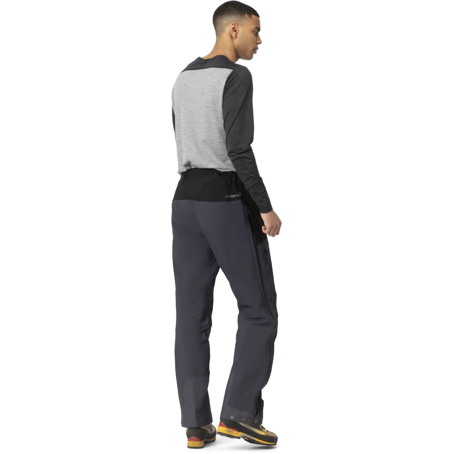 Norrona Pantalones Hombre - Trollveggen Gore-Tex Pro Light - Caviar/Cool Black 5 Norrona Pantalones Hombre - Trollveggen Gore-Tex Pro Light - Caviar/Cool Black - Imagen 5